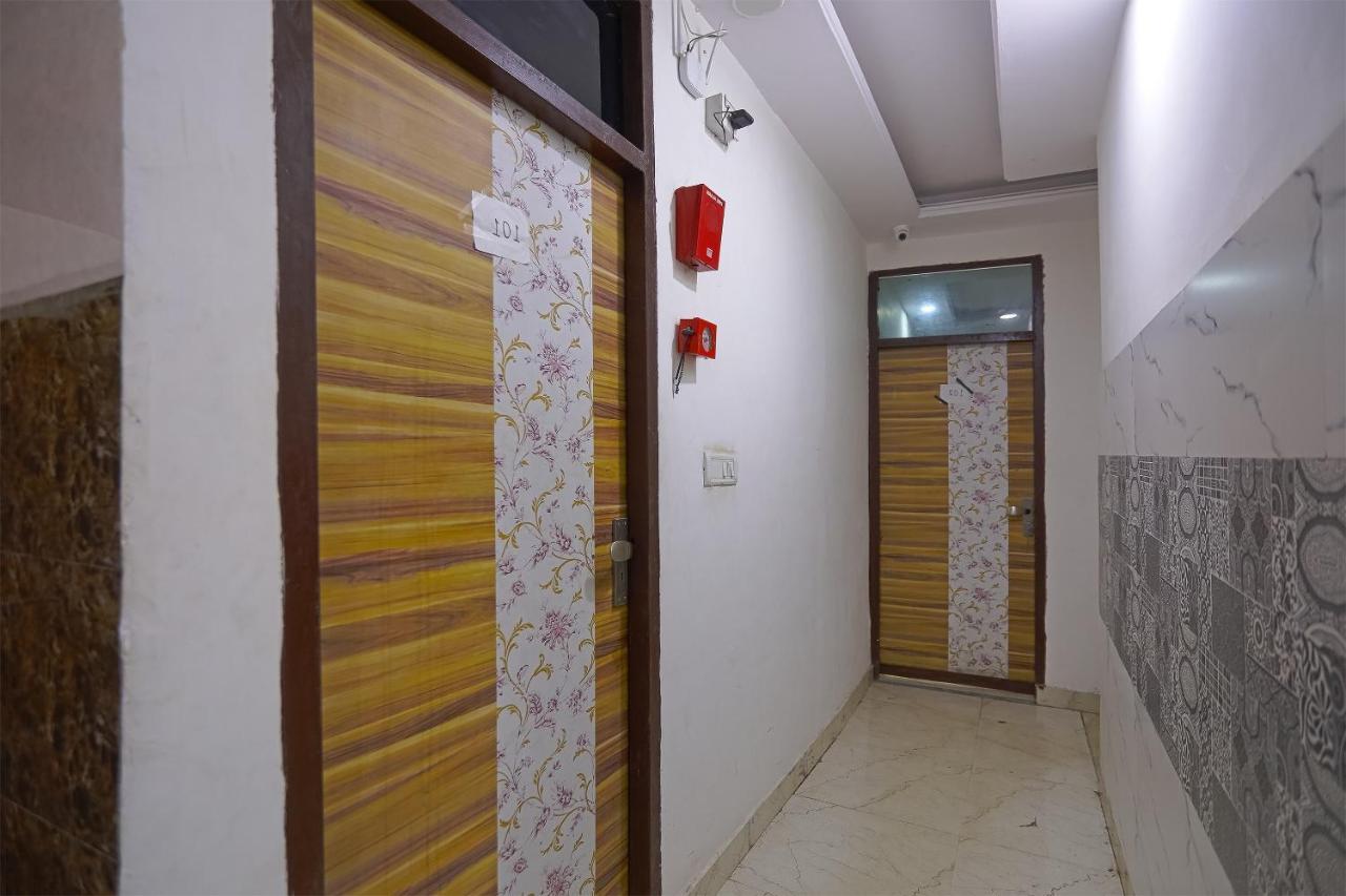 Oyo Flagship 79289 Hotel Grand Keshav Ghaziabad Bagian luar foto
