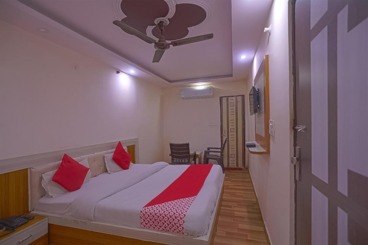 Oyo Flagship 79289 Hotel Grand Keshav Ghaziabad Bagian luar foto