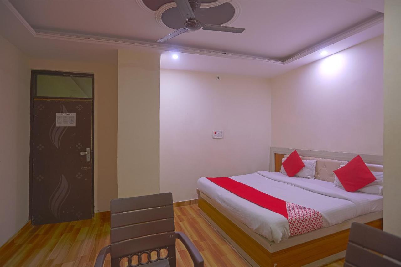 Oyo Flagship 79289 Hotel Grand Keshav Ghaziabad Bagian luar foto